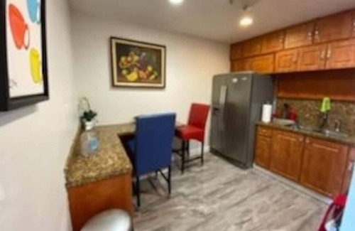 Miramar Cabaña | Beale Cottage! 2 Bedroom 1 Bathroom, Full Kitchen