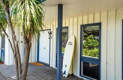 Belmont Casa | 'Beaming Belmont' A Coastal Indoor-Outdoor Haven