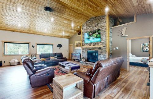Deadwood Casa | Bear Butte Retreat
