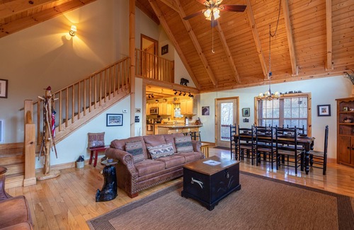 Sugar Grove Cabina | Bear Creek - Beautiful home with gas fireplace, custom wood burning firepit, shuffleboard, and more!