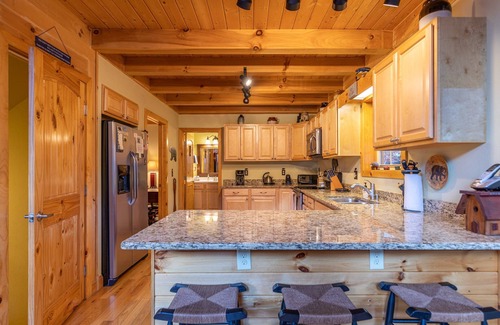Sugar Grove Cabina | Bear Creek - Beautiful home with gas fireplace, custom wood burning firepit, shuffleboard, and more!