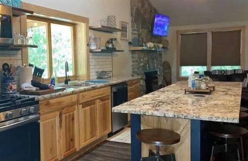 Vesuvius Casa | Bear Den Cottage