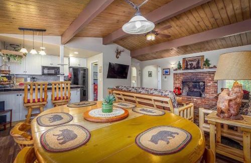 Three Rivers Casa | Bear Hollow by Sequoia National Park