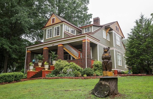 St. Elmo Improvement League Apartamento | Ubicación histórica de Bear House 1890 (ala del trabajador) ¡Ubicación perfecta! Encantador San Elmo!