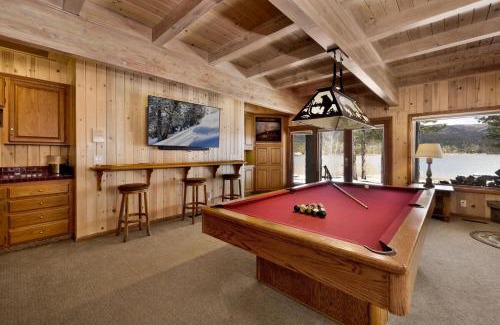 Big Bear Lake Casa | Bear Lake Lodge Lakefront Incredible Lake House Chalet