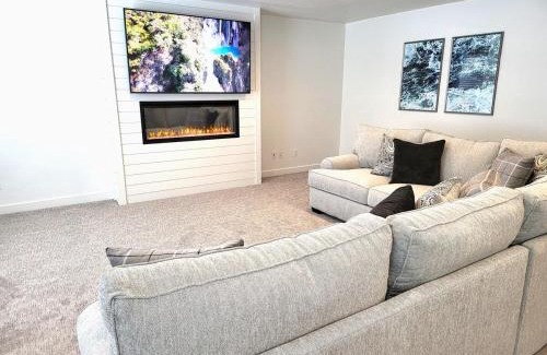 Garden City Casa | Bear Lake Retreat - Walk to Marina & Market!