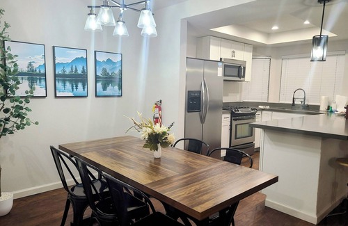 Summit Estates Condominio | Retiro del oso - 2BR / 1. 5BA / Jacuzzi / WiFi / Cerca del lago / GRATIS 2 horas de alquiler de bicicletas / kayak