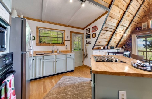 Franklin Chalet De Esquí | BEAR'S DEN CHALET