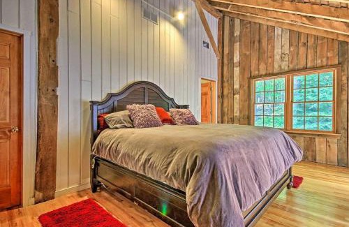 Acme Casa | Bear's Eye View - Mountain Retreat w/Hot Tub!