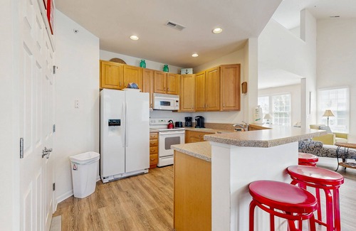 Ocean View Condominio | Bear Trap Dunes 2nd floor condo w/ tennis court, basketball court, & golf