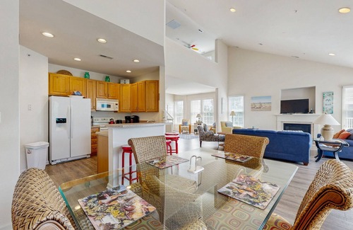 Ocean View Condominio | Bear Trap Dunes 2nd floor condo w/ tennis court, basketball court, & golf