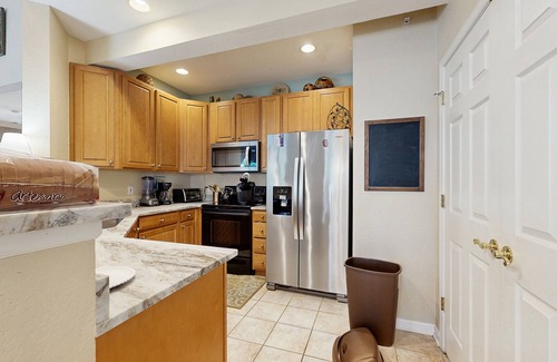 Ocean View Condominio | Bear Trap Dunes 2nd floor condo w/ balcony, free WiFi, and basketball court