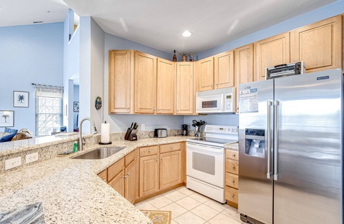 Ocean View Condominio | Bear Trap Dunes 2nd floor condo w/ basketball court, free WiFi, and shared sauna