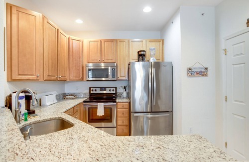 Ocean View Condominio | Bear Trap Dunes 2nd floor condo w/ free WiFi, basketball court, and gym