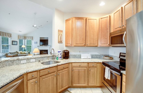 Ocean View Condominio | Bear Trap Dunes 2nd floor condo w/ free WiFi, basketball court, and gym