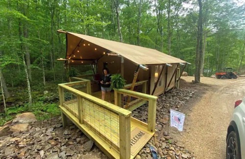Vesuvius Alquiler De RV | BEARADISE “Glamping Paradise”