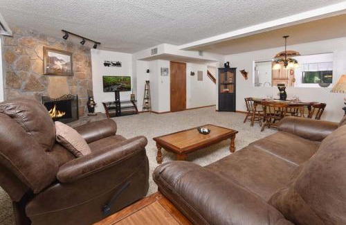 Chalet Village Casa | Bearly Ober