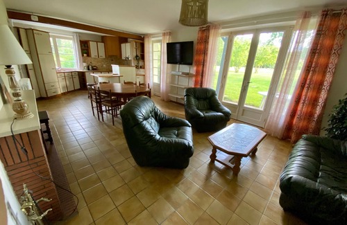 Lahontan Casa | Casa bearnesa al pie de las colinas