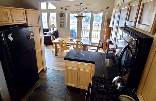 Gallatin Gateway Casa | Beartooth; Hermosa Big Sky & Yellowstone Casa de vacaciones!