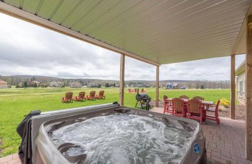 Waterfront Greens Casa | Beary Fine 6 bed 5 bath luxury home w indoor pool