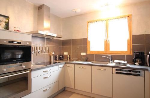 Mont-Dore Chalet De Esquí | Beau chalet 4 chambres, terrasse, garage, WiFi au Mont-Dore - FR-1-608-223