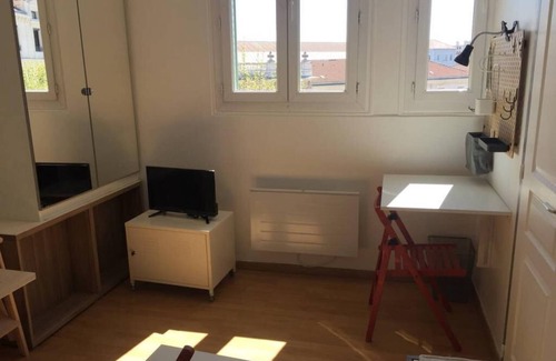 Valence Apartamento | Beau Studio Avec Terrasse et Jardin Dans un Quartier Calme