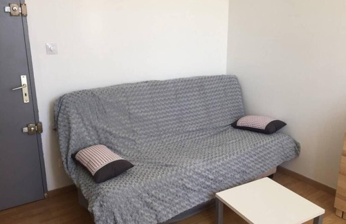 Valence Apartamento | Beau Studio Avec Terrasse et Jardin Dans un Quartier Calme