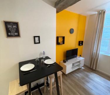 Moulins Apartamento | Beau studio centre ville