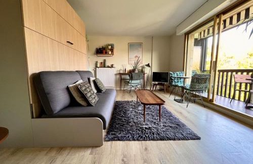 Deauville City Centre Apartamento | Beau studio terrasse vue jardin - à 2 pas de la mer