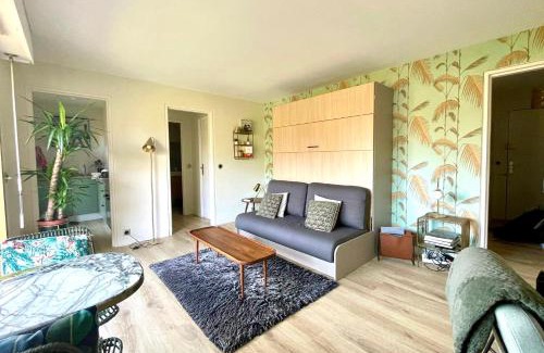 Deauville City Centre Apartamento | Beau studio terrasse vue jardin - à 2 pas de la mer