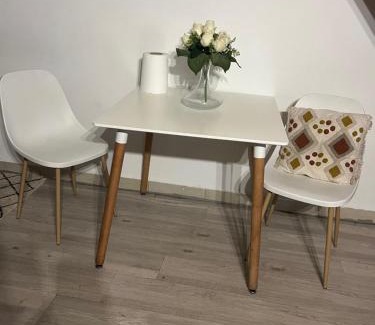 Sainte-Clotilde Centre Apartamento | Beau T2 meublé