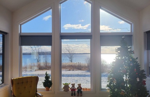 Salaberry De Valleyfield Casa | Beautiful spacious river view house, direct access to regional park