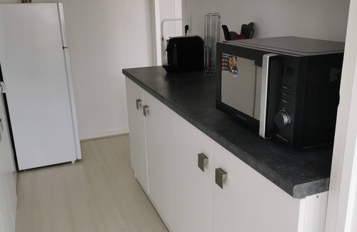 Saint-Georges-de-Didonne Apartamento | Beautiful, bright apartment with private parking for 4 people