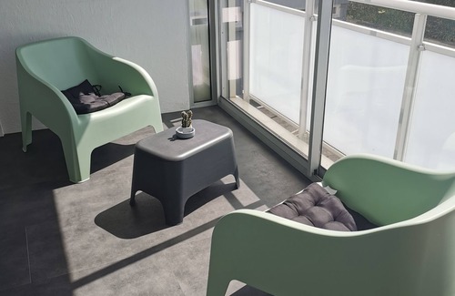 Saint-Georges-de-Didonne Apartamento | Beautiful, bright apartment with private parking for 4 people