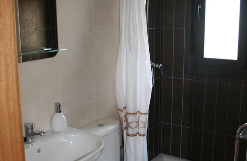 Tagle Villa | BONITO CHALET EN ENTORNO CAMPESTRE CON JARDIN Y MUY PRÓXIMO AL MAR