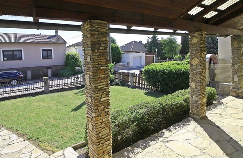Mannsdorf an der Donau Casa | Estupenda casa de vacaciones privada con WIFI, TV, terraza, vista panorámica, aparcamiento