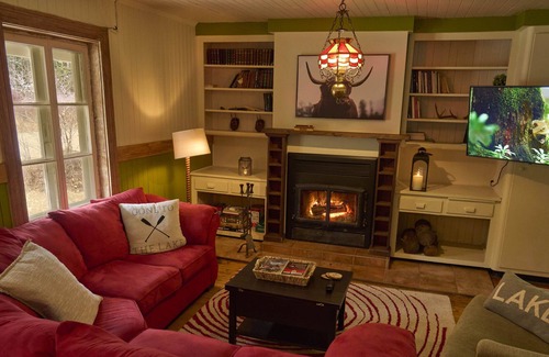 Mauricie Cabaña | Beautiful country house by the river - 4.5 acres of private lot to enjoy nature.