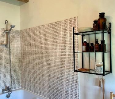 La Chapelle-Saint-Etienne Casa | Beautiful Cottage with private plunge pool/Hot Tub - 40 mins from Puy du Fou