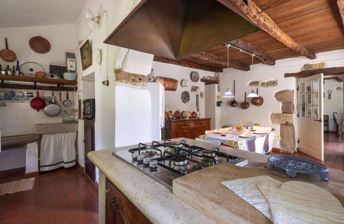 Montereale Valcellina Casa | Maravillosa casa de vacaciones privada para 6 personas con terraza y aparcamiento