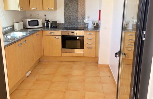 Praia da Luz Apartamento | Beautiful 1 bed Apt with heated pool/sauna/hot-tub/gym