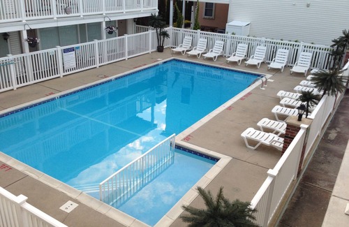 Cape May - Wildwood Condominio | Hermoso condominio de 1 habitación a pasos de la playa y el paseo marítimo.