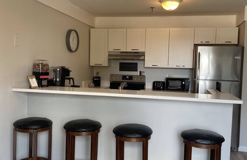 Gilford Condominio | Beautiful 1 bedroom condo-sleeps 6.Lake views. PRIME Lacation to all attraction