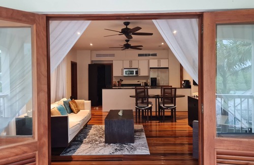 Saint Phillip Parish Condominio | Beautiful 1-Bedroom Suite, Restaurant, Pool & Beach Access