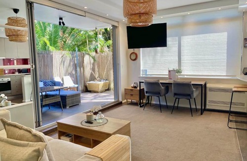 Coogee Apartamento | Beautiful 1 bedroom unit 1 block from Coogee beach