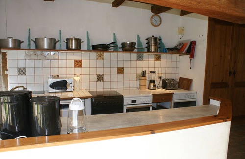 Pillac Casa | Hermosa casa de correos del siglo 12 con piscina privada para 25 personas en 13 habitaciones.