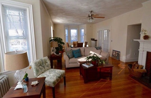 Beverly Apartamento | Beautiful 1900 Victorian 1.5 blocks to ocean!!!!