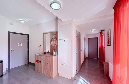 Lamalou-les-Bains Apartamento | Hermoso apartamento F3 con aire acondicionado, terrazas y parking. A 50m del centro y de los baños termales
