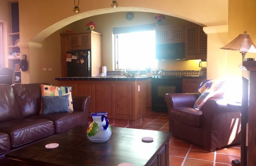 Nopolo Casa | Hermosa casa de 2 dormitorios y 2 baños a pasos de la playa y piscinas en la bahía de Loreto
