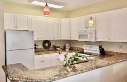 Carolina Forest Casa | Beautiful 2-bed 2-bath condo on golf course