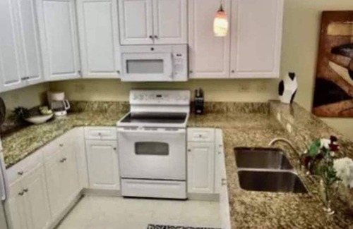 Carolina Forest Casa | Beautiful 2-bed 2-bath condo on golf course